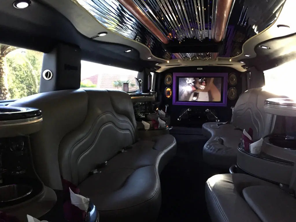 Limousine - Hummer HenStagPortugal