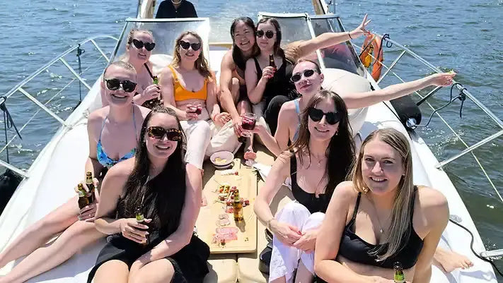 Private Boat & VIP Erotic Dinner HenStagPortugal