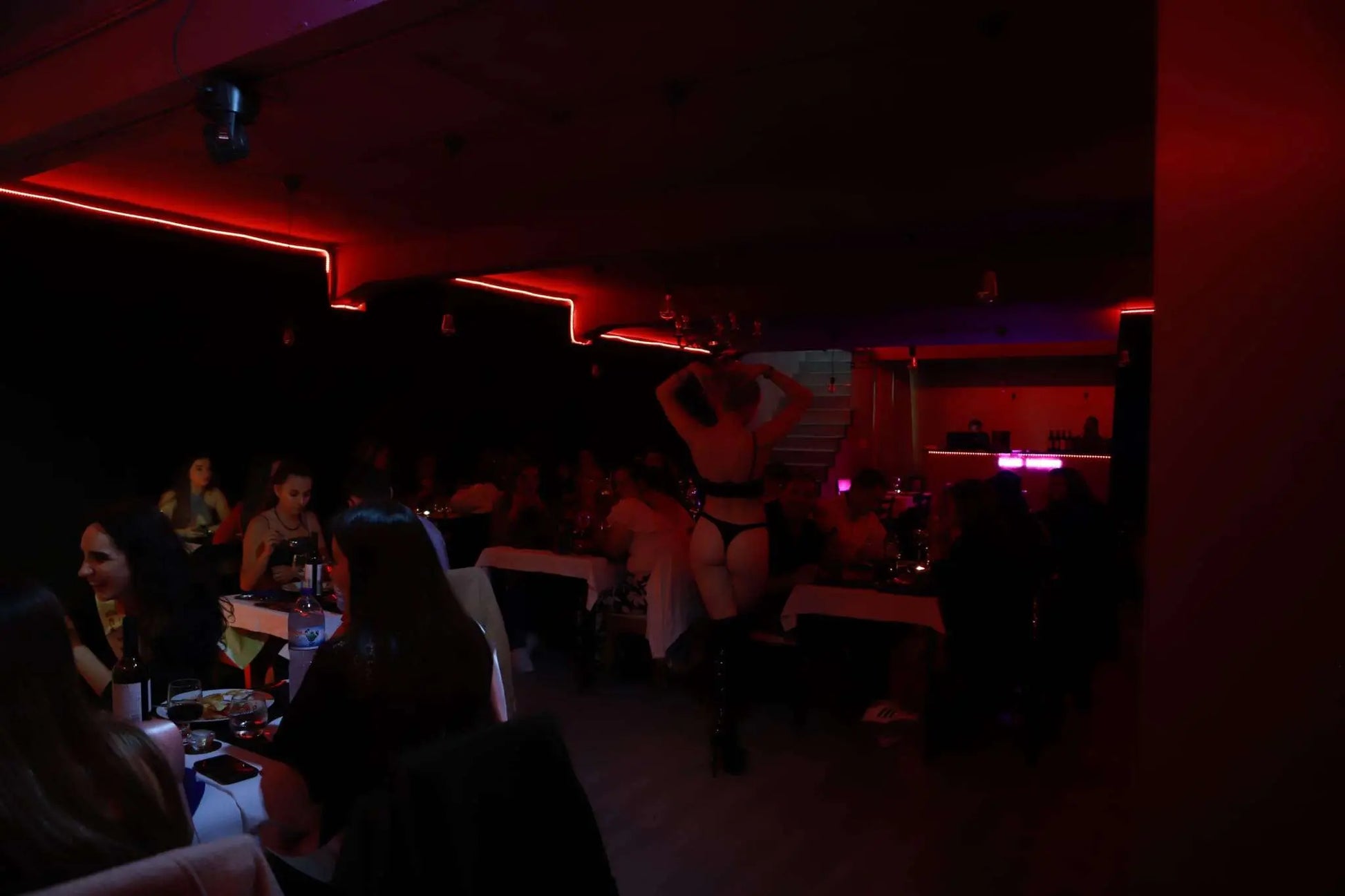 Erotic Dinner for Men and Women - HenStagPortugal