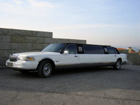 Limousine - Lincoln Town Car HenStagPortugal