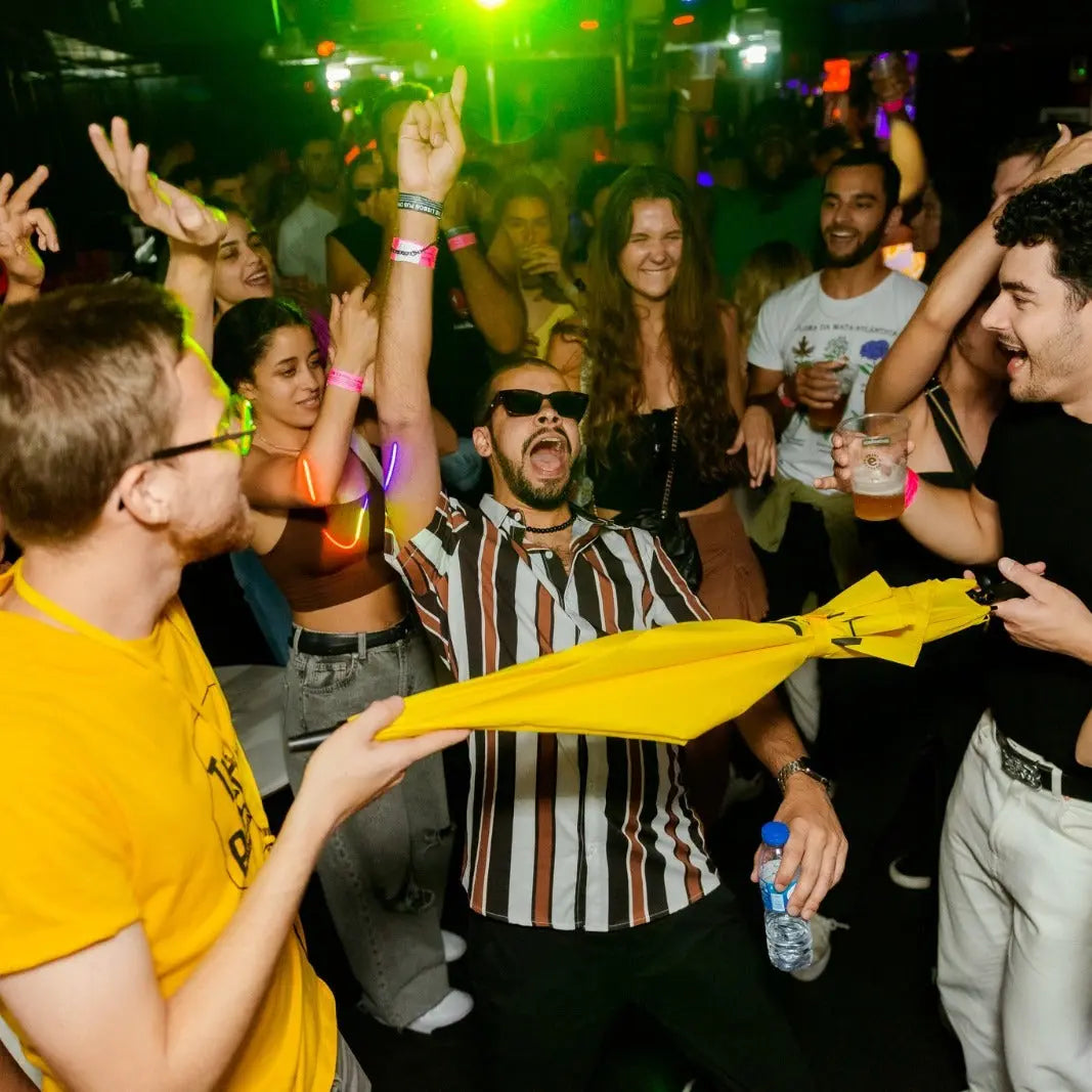 Axe Throwing & BBQ: Open Bar & Premium Pub Crawl by HenStagPortugal