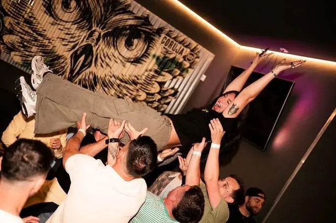 Go-Karting, Boat Party, and Pub Crawl with Open Bar – HenStagPortugal