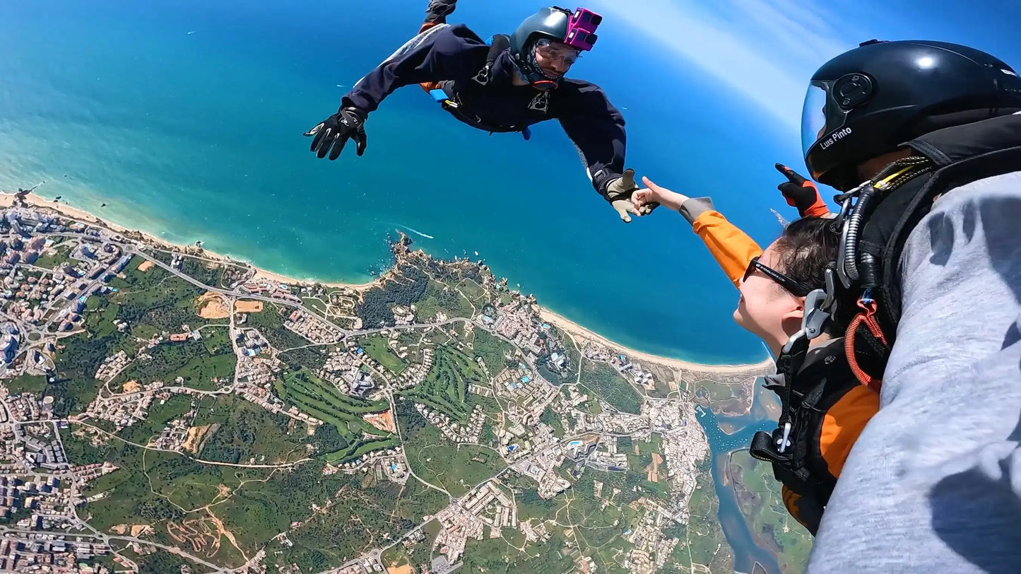Tandem Skydive HenStagPortugal