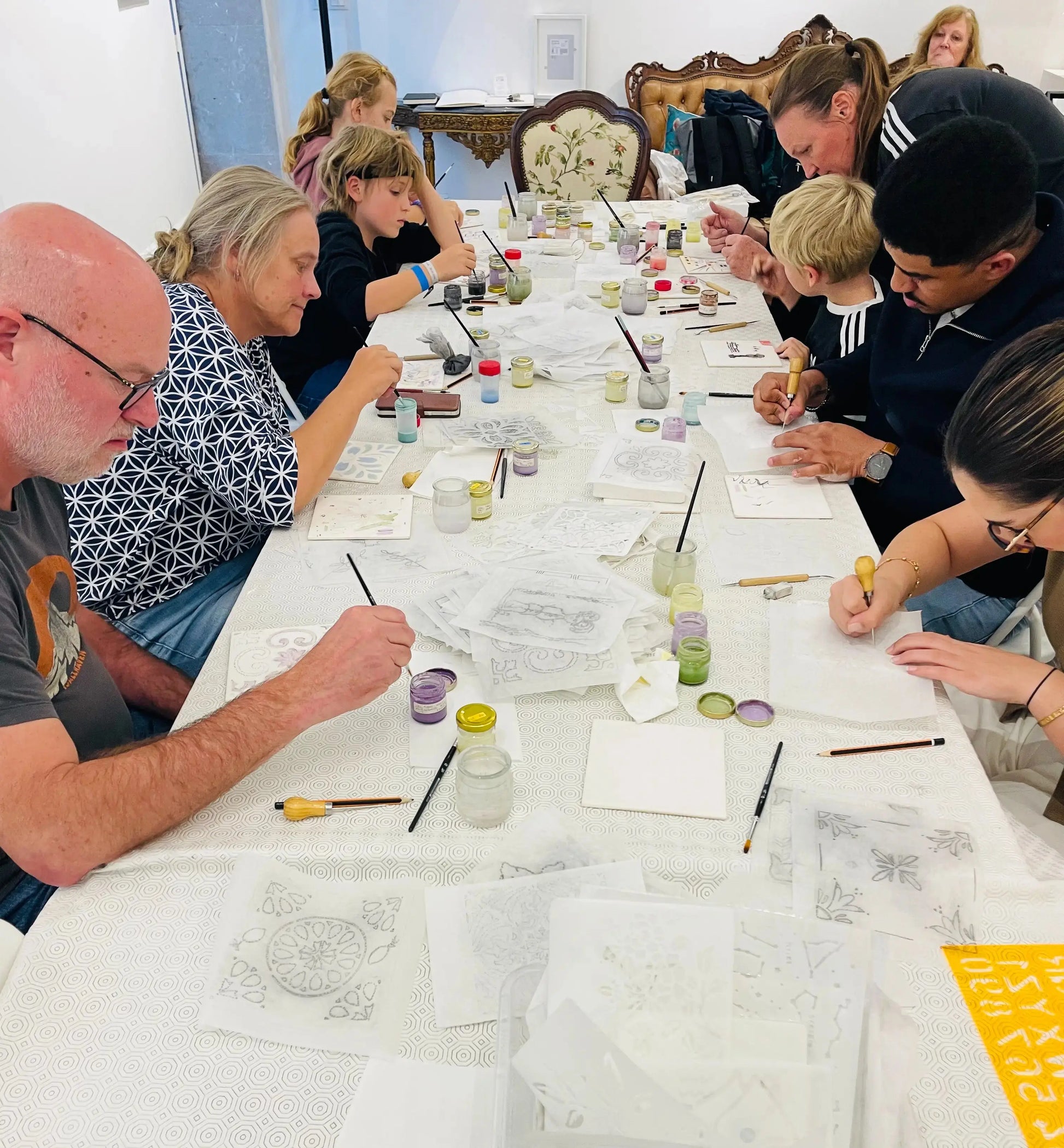 HenStagPortugal Canvas Painting Workshop